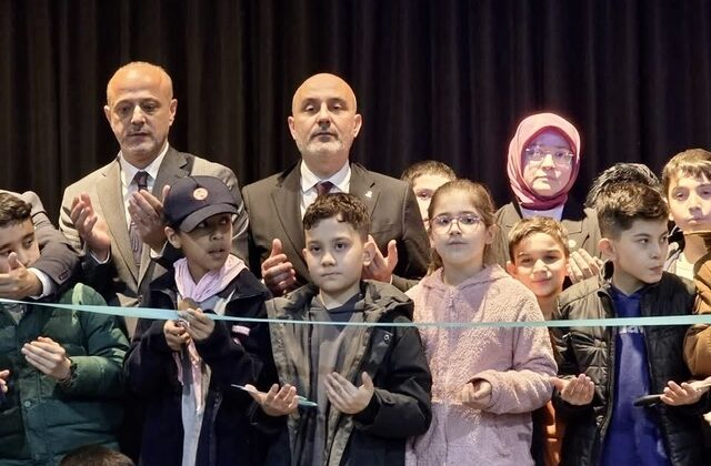 AK Parti Kahramanmaraş İl Başkanlığı Heyeti Gençlik Merkezi Açılışında Buluştu