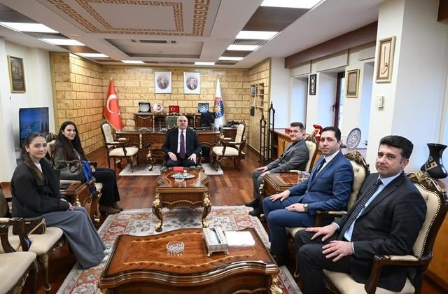 Megapoint Hastanesi Yönetiminden Kahramanmaraş Sütçü İmam Üniversitesi Rektörüne İş Birliği Ziyareti