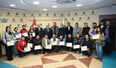 KSÜ’de Milli Teknoloji Atölyesi Ekibine Belge Takdimi Yapıldı