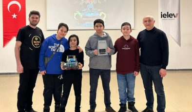 SANKO OKULLARI VEX IQ ROBOT YARIŞMASINDA İKİ BİRİNCİLİK KAZANDI