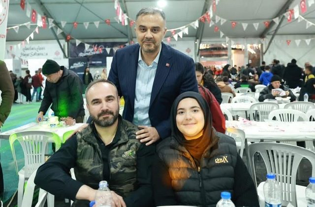Başkan Hanifi Toptaş, İftar Çadırında Vatandaşlarla Buluştu