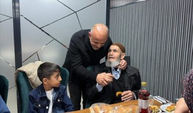 Başkan Koray Kıraç Afetzedelerle İftar Sofrasında Buluştu