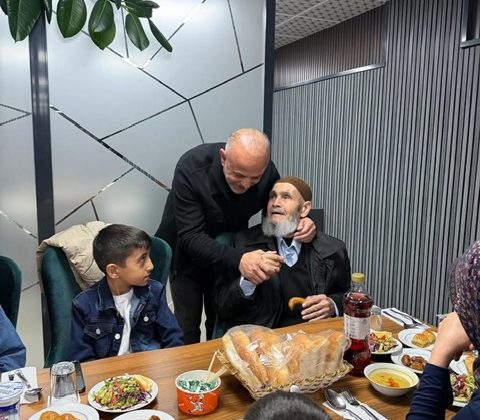 Başkan Koray Kıraç Afetzedelerle İftar Sofrasında Buluştu
