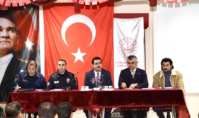 Pazarcık’ta Okul Güvenliği ve Servis Hizmetleri Masaya Yatırıldı