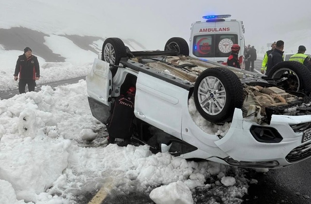 Kahramanmaraş’ta kontrolden çıkan araç takla attı: 2’si çocuk 6 yaralı