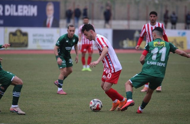Akedaş İstiklalspor, Lider Bursaspor ile Berabere Kaldı