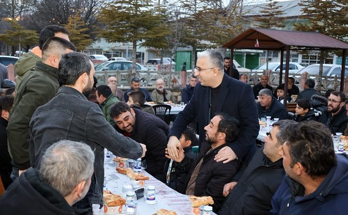 Başkan Gürbüz, Çoğulhan’da Kadir Gecesi İftarında Vatandaşlarla Buluştu