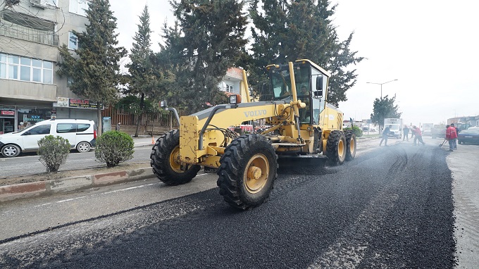 Büyükşehir, Dulkadiroğlu’nda Asfalt Mesaisini Sürdürüyor