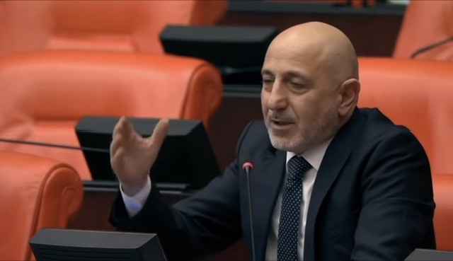 CHP’li Ali Öztunç TBMM’de Konuştu: “Narlı’da 3 Yıldır Tek Bir Çivi Çakılmadı”
