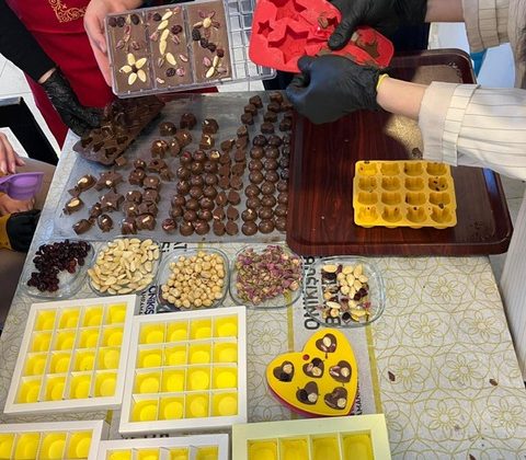 KİÜ’lü kadın akademisyenlerden Kadınlar Günü’ne özel DOKMER’de anlamlı atölye çalışması