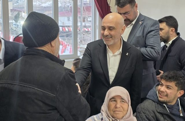 AK Parti’den Çağlayancerit’te İftar Buluşması