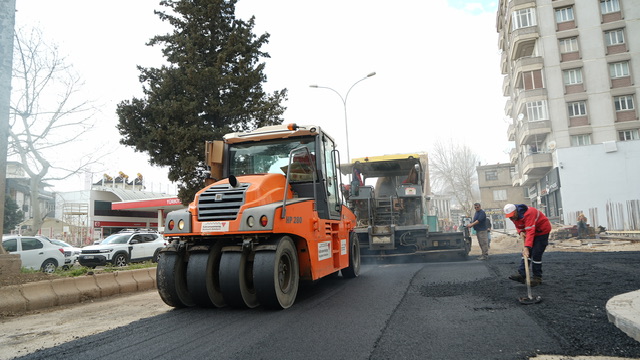 Büyükşehir’den Kuddusi Baba ve Trabzon Bulvarlarında Asfalt Çalışması