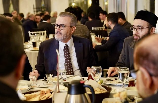 Mahir Ünal Semerkand Vakfı’nın İftar Programına Katıldı