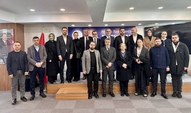 Mahir Ünal’dan Eyüpsultan’da Ramazan Ziyaretleri