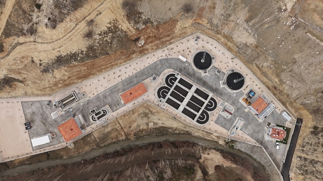 Çağlayancerit’in İleri Biyolojik Atıksu Arıtma Tesisi Hizmete Alındı