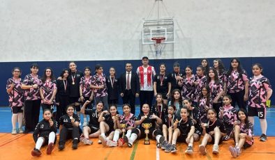 Kahramanmaraş’ta Hentbolda Çifte Başarı