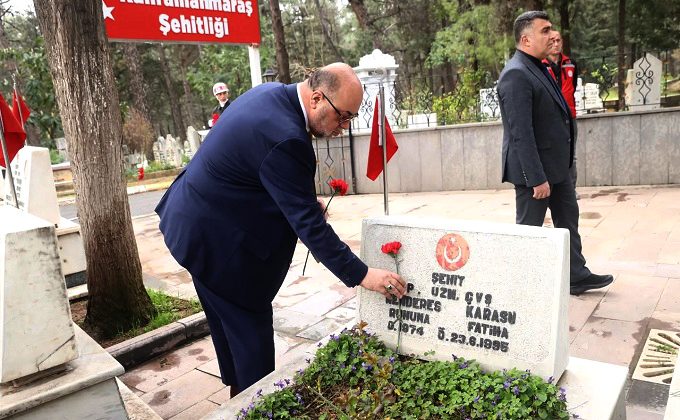 Dulkadiroğlu Belediye Başkanı Akpınar, Şehitleri Dualarla Andı