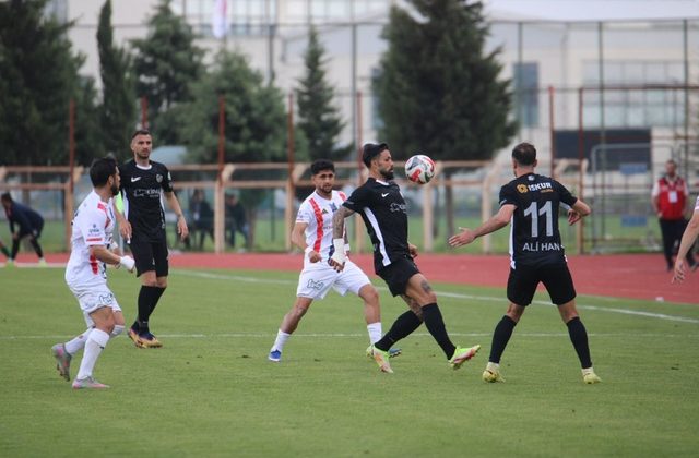 Kahramanmaraş Akedaş İstiklalspor, Yarı Final İlk Maçında Avantajı Kaçırdı