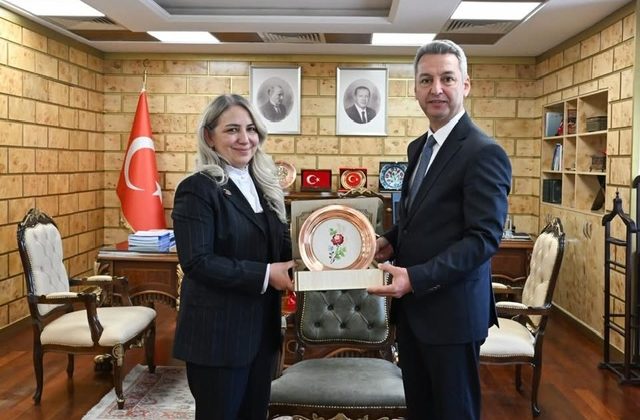 Eczacı Odası’ndan KSÜ Rektörü Okumuş’a Hayırlı Olsun Ziyareti