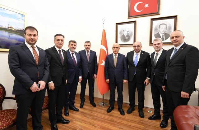 AK Parti Kahramanmaraş Heyeti İçişleri Bakanı Çiftçi ile Bir Araya Geldi