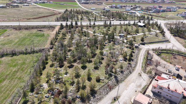 Büyükşehir, Mezarlıklarda Kapsamlı Yenileme Başlattı