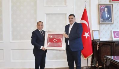Türkoğlu Belediyesi’nde Eğitim Zirvesi: Okullara Destek Mesajı