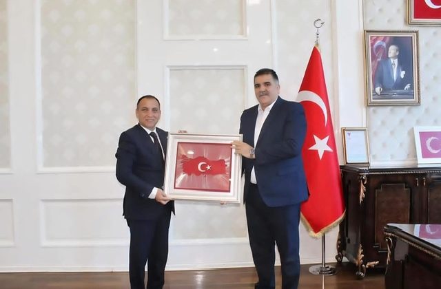 Türkoğlu Belediyesi’nde Eğitim Zirvesi: Okullara Destek Mesajı