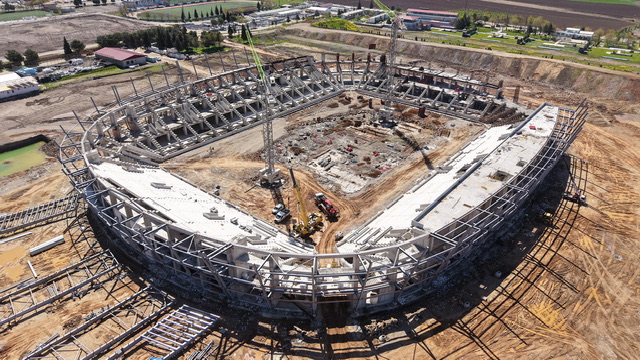 Kahramanmaraş Stadyumu HızlaYükseliyor