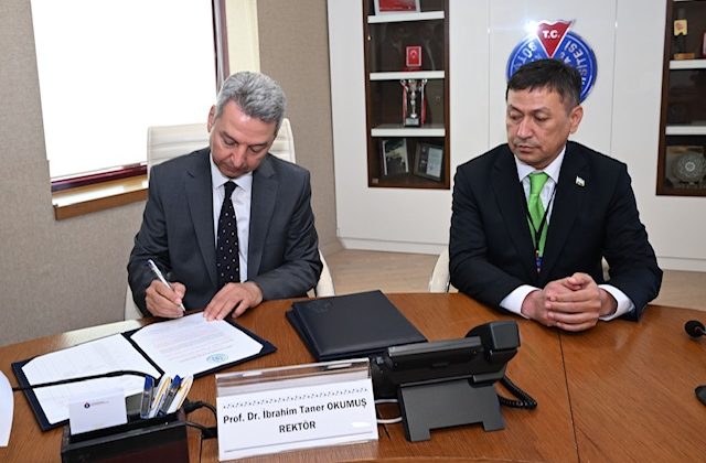 Özbekistan Heyeti KSÜ’de İş Birliği Anlaşmalarına İmza Attı