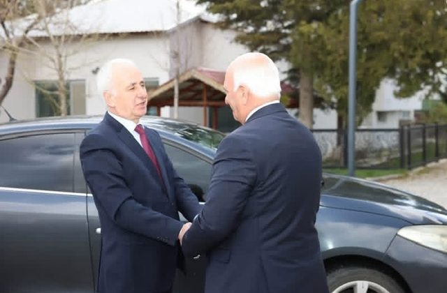 Defterdar Erol’dan Göksun Belediyesi’ne Ziyaret