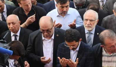 BAŞKAN AKPINAR CENAZE TÖRENİNE KATILDI