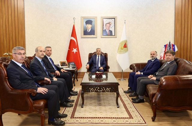Rektör Okumuş’tan Vali Ünlüer’e Ziyaret