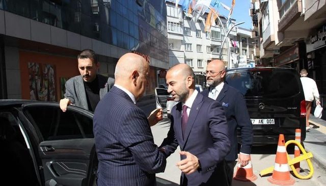 Vahit Kirişçi’den AK Parti Yalova İl Başkanlığı’na Ziyaret