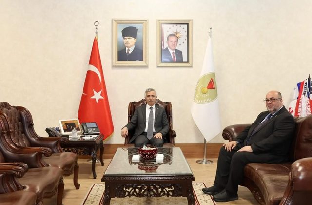 Başkan Akpınar’dan Vali Ünlüer’e Ziyaret