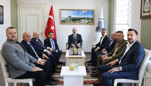 Federasyon Başkanı Türkiş’ten Çanakkale Valisi Toraman’a Ziyaret