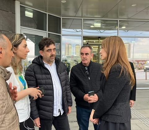 Milletvekili Karakoç’tan Yaralı Öğrenciye Ziyaret