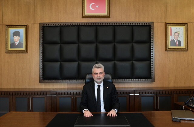 GÖRGEL’DEN 23 NİSAN’DA MİLLİ EGEMENLİK VE GELECEK VURGUSU