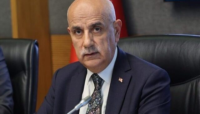 Vahit Kirişçi’den 23 Nisan Mesajı: “Gazi Meclisimiz 106 Yaşında”