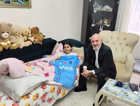 ÖZTUNÇ’TAN YARALI ÖĞRENCİYE MORAL ZİYARETİ