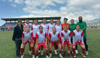 ADİL SANİ KONUKOĞLU SPOR LİSESİ GENÇLER A KIZ FUTBOL TAKIMI TÜRKİYE FİNALLERİNDE   