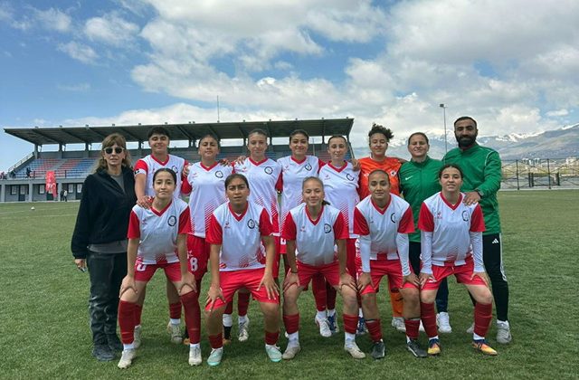 ADİL SANİ KONUKOĞLU SPOR LİSESİ GENÇLER A KIZ FUTBOL TAKIMI TÜRKİYE FİNALLERİNDE   