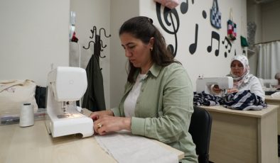 KAMEK’te Kadınlar Hem Öğreniyor Hem Üretiyor