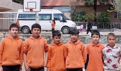 Başkan Gökşen’den Çocuklara Futbol Kalesi Sürprizİ