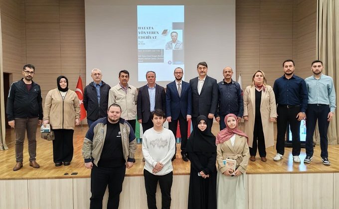 KSÜ’DE “HAYATA YÖN VEREN EDEBİYAT” KONFERANSINA YOĞUN İLGİ