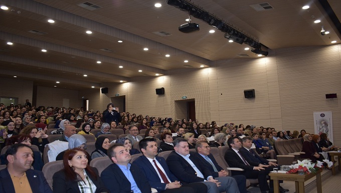 1. Uluslararası Katılımlı “Gelecek İçin Bir Milyon Ebe Daha” Ebelik Sempozyumu KSÜ’de Düzenlendi