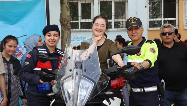 Kahramanmaraş’ta Özel Gereksinimli Öğrencilere Uygulamalı Trafik Eğitimi