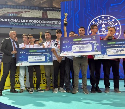 Kahramanmaraşlı Öğrencilerden Uluslararası MEB Robot Yarışması’nda Büyük Başarı