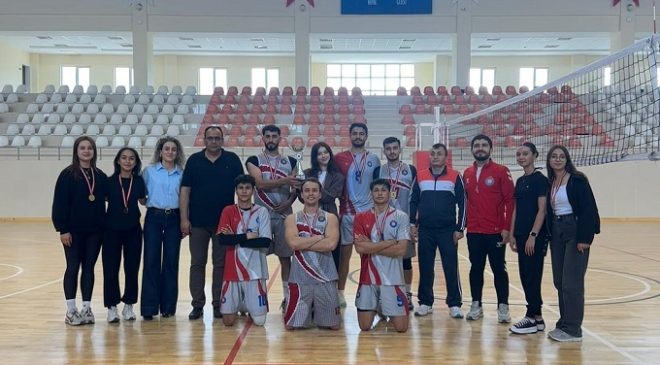 19 Mayıs Gençlik Haftası Voleybol Turnuvası Tamamlandı