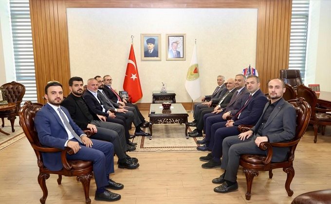 Vali Ünlüer,  Mahir Ünal ve Beraberindeki Heyete Kabul