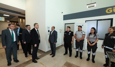 ONİKİŞUBAT BELEDİYESİ’NDE BAYRAMLAŞMA PROGRAMI DÜZENLENDİ